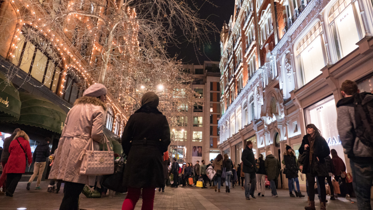 Christmas Shopping In London